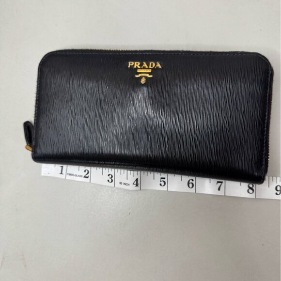 Authentic Prada Black Leather Continental Zip Wallet – Gold Hardware - Picture 4 of 11